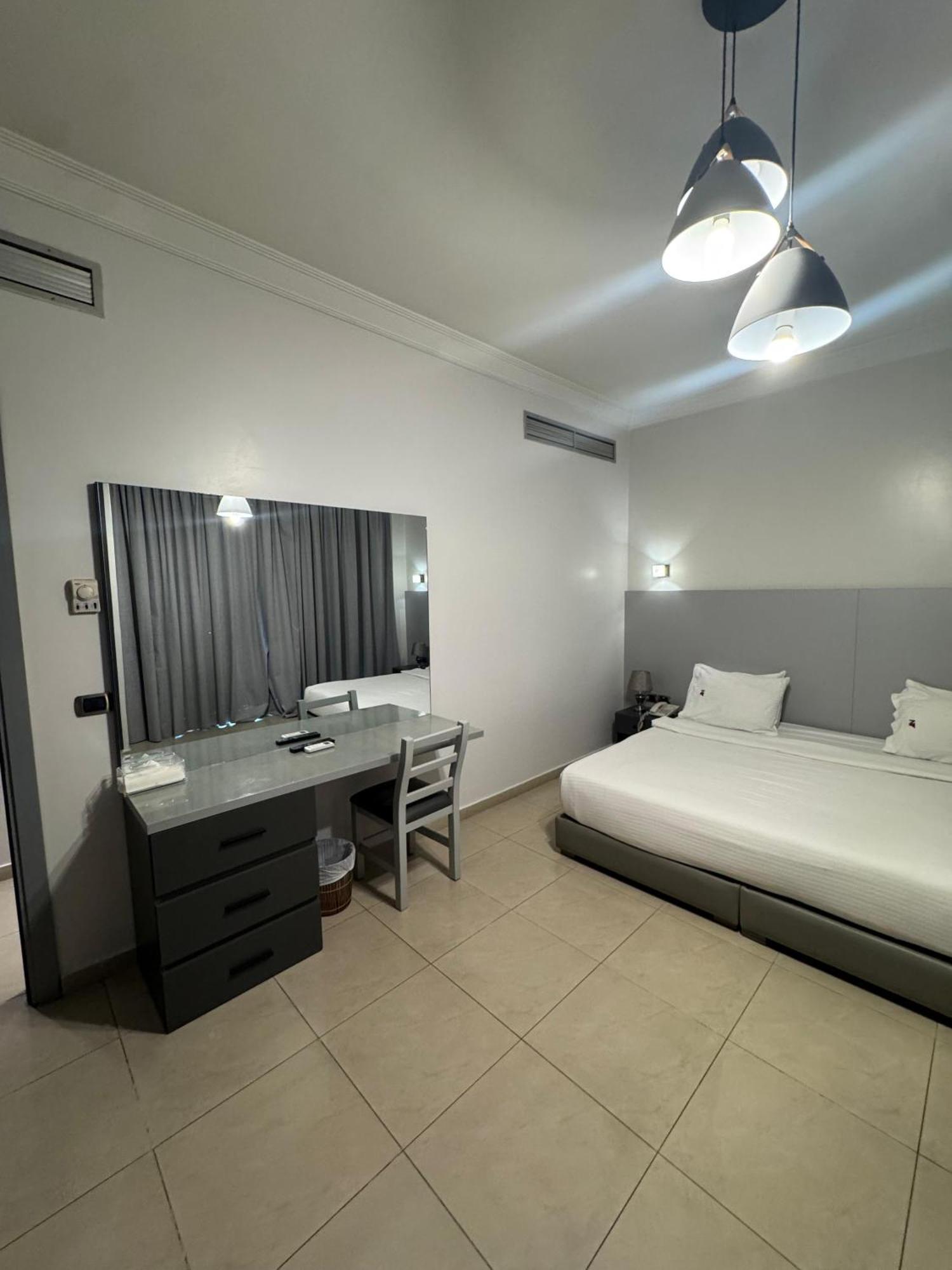 Ny Suites Бейрут Екстериор снимка