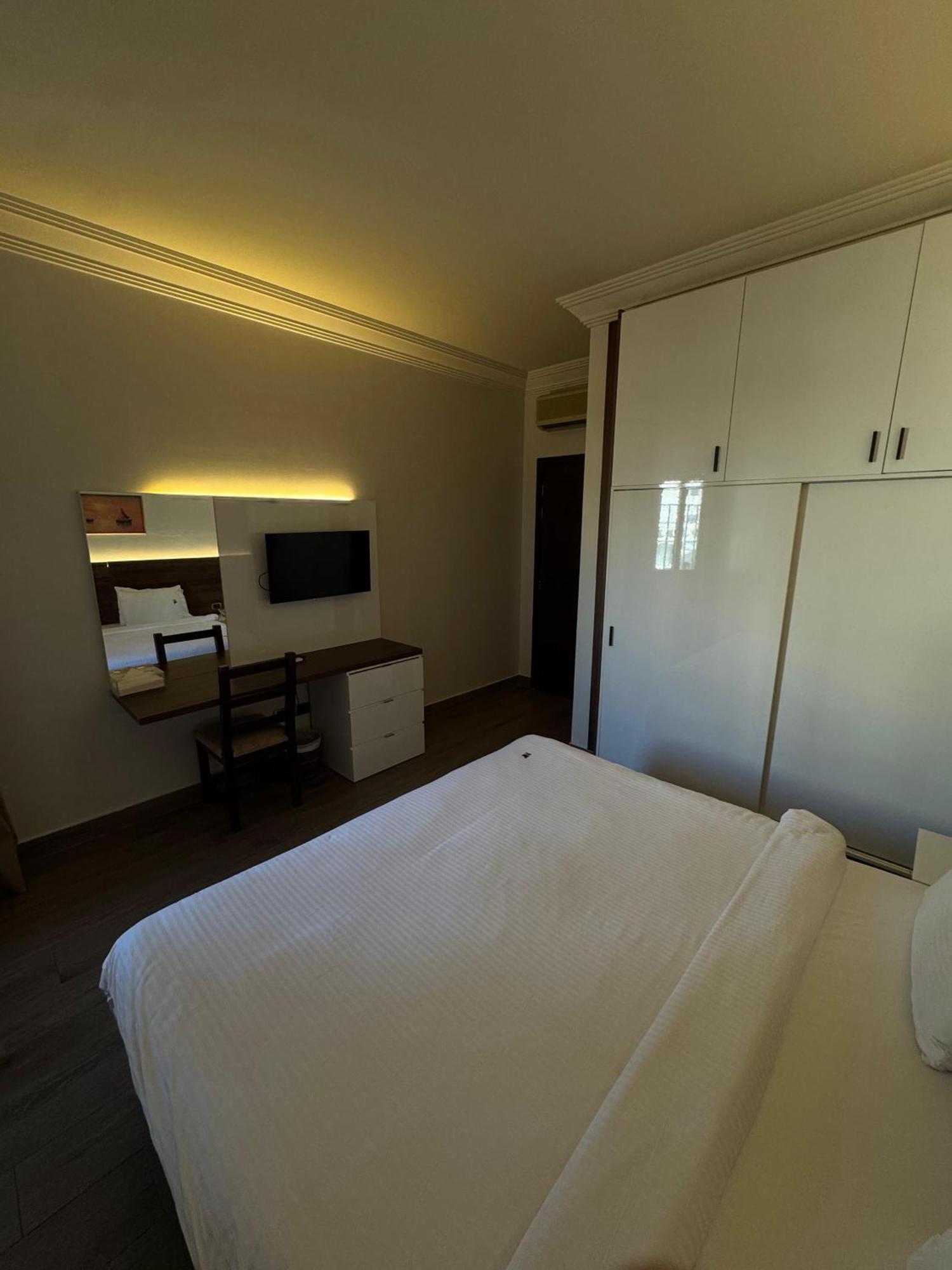 Ny Suites Бейрут Екстериор снимка