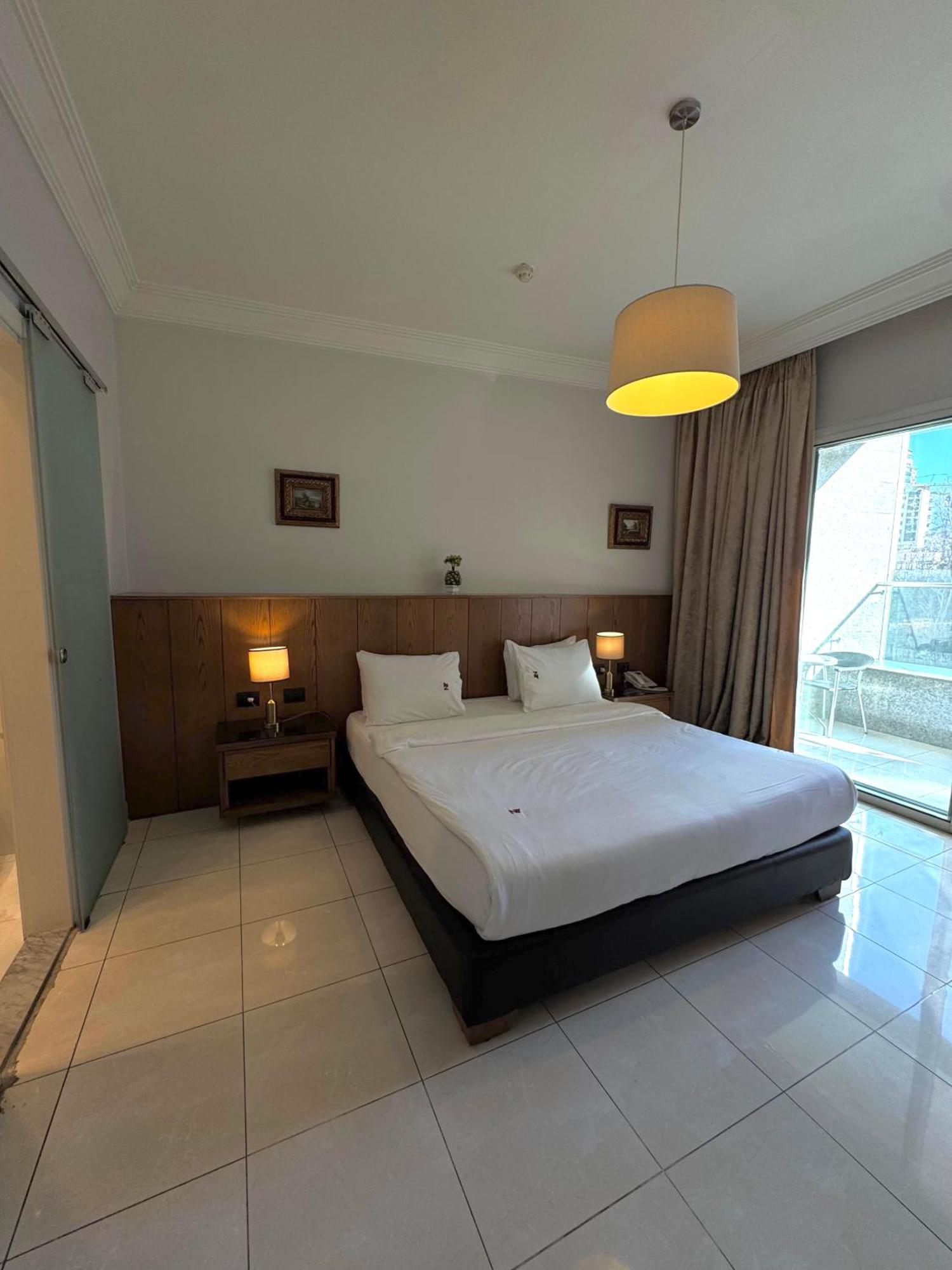 Ny Suites Бейрут Екстериор снимка